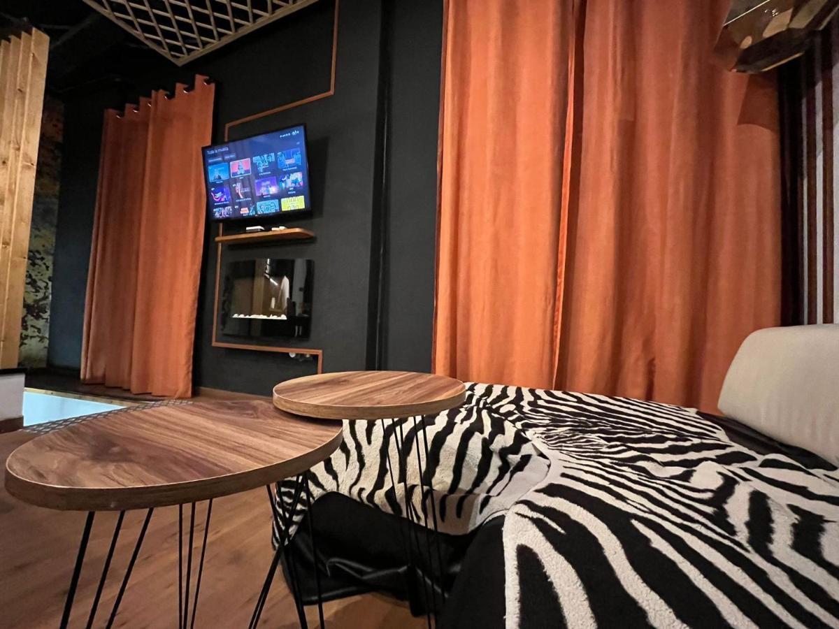 Chic4 Luxury Gran Via Daire Madrid Dış mekan fotoğraf